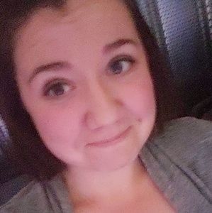 Meet your Posher, Marissa